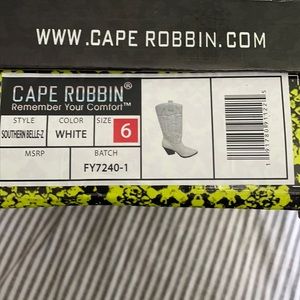 Cape Robbin Women’s White Cowboy Boots sz 6